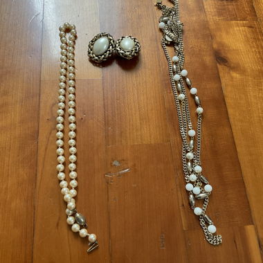 2 necklaces plus a pair of earrings 