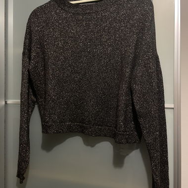 Crop top lucido per feste