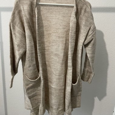 Cardigan en tricot beige