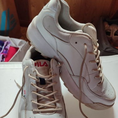FILA Sneakers