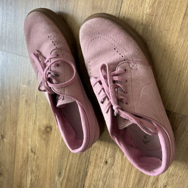 Scarpe da ginnastica con lacci rosa Nike