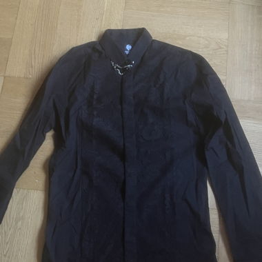 Twisted Tailor, chemise noir
