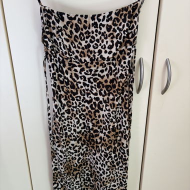 Robe léopard Bershka