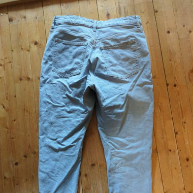 Hellblaue Jeans
