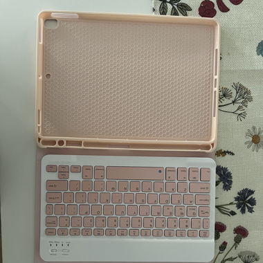 Hülle und Tastatur