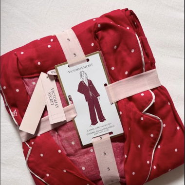 Neuf Victoria's Secret ensemble pyjama taille S