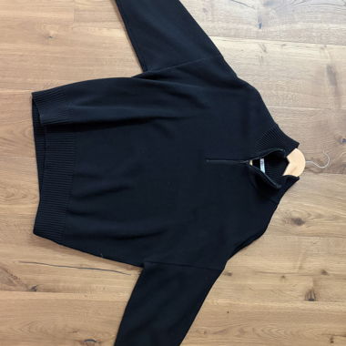 Zara schwarzer Strickpullover