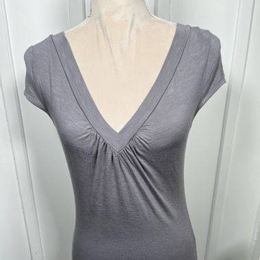 Graues T-Shirt