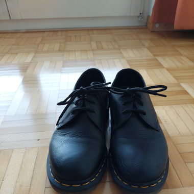 Schuhe Dr. Martens tief