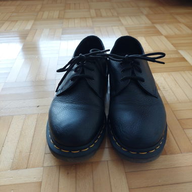 Schuhe Dr. Martens tief