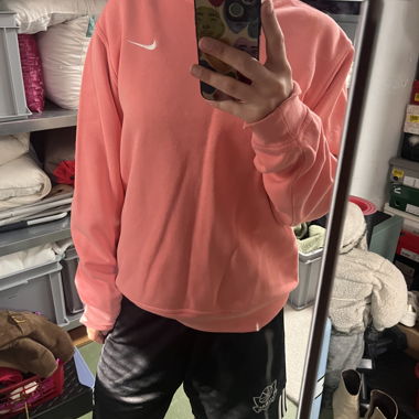 Pulli Nike