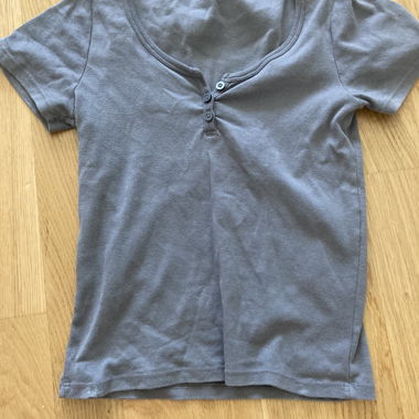 Haut henley gris Brandy Melville