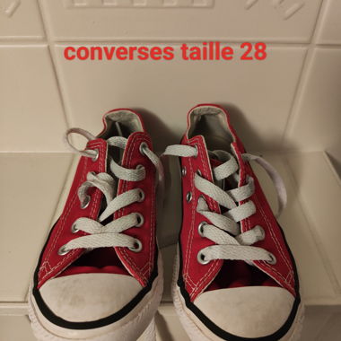 Converse rouge taille 28