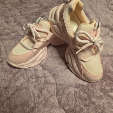 Chunky Sneakers in Pink