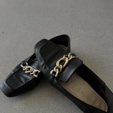 Chic slippers/loafers