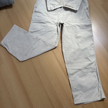 Pantaloni con risvolti