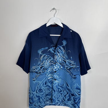 Blaues Drachenhemd mit kurzem Arm