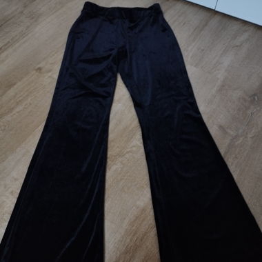 Pantaloni Svasati in Raso