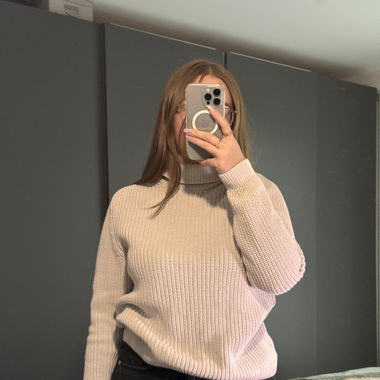 zara knitted sweater