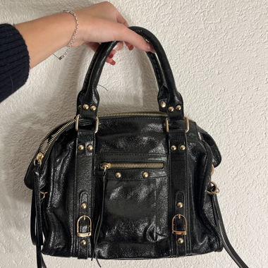 Piccola borsa da città nera