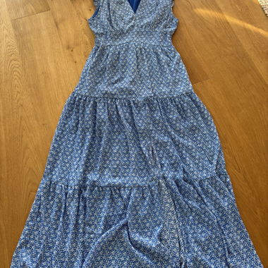 Abito lungo maxi a fiori blu
