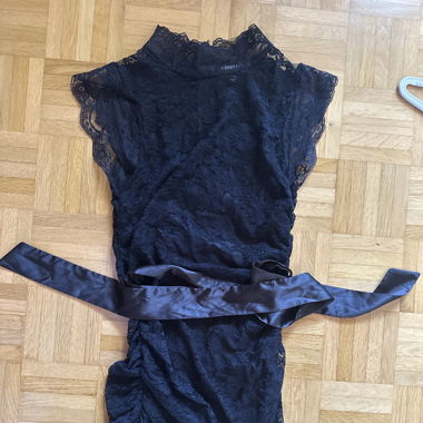 Spitzenkleid