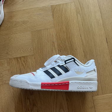 Adidas Sneaker