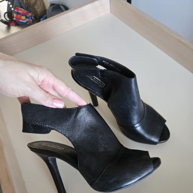 Sandales à talons en cuir 