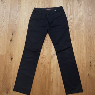 navyblaue/schwarze Hosen