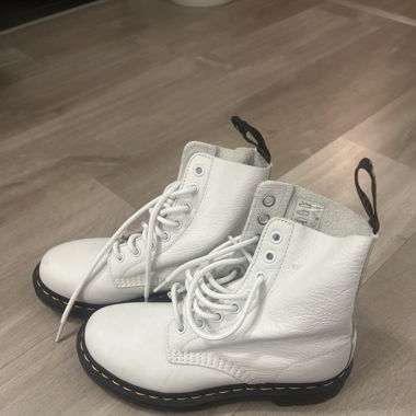 Dr. Martens