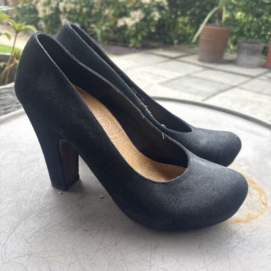 Black High Heels Chie Mihara