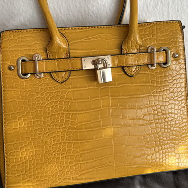 Borsa shopping gialla testurizzata