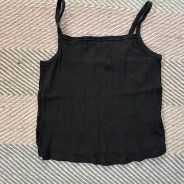 Schwarzes Trägertop
