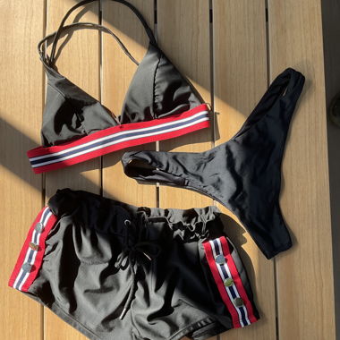 Black Bikini Swimsuit 3-Piece