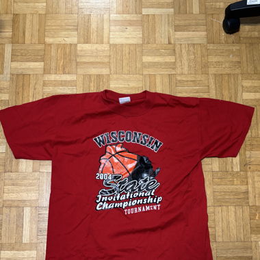 Rotes Jerzees T-Shirt