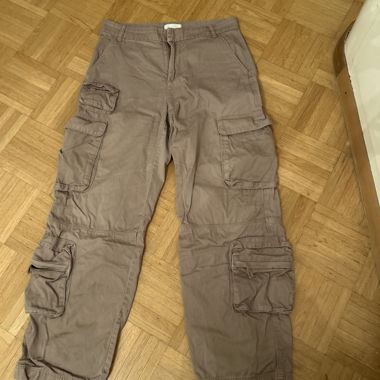 Pantaloni cargo