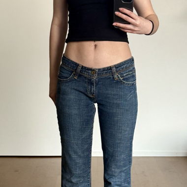 Vintage Levi's 572 Boot Cut Jeans W28/L36
