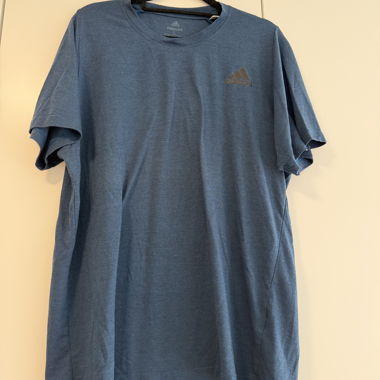 T-shirt adidas Freelift