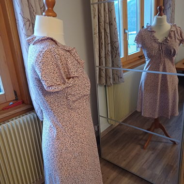 Abito midi rosa