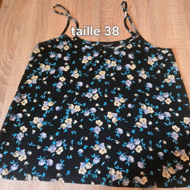 Blumiges Top Grösse 38