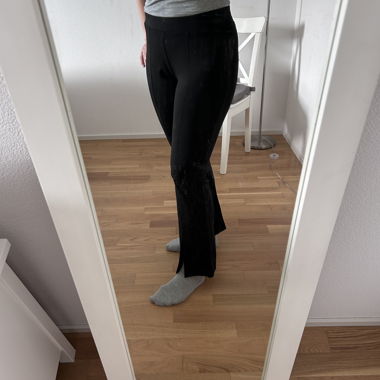 Leggings noirs avec fente