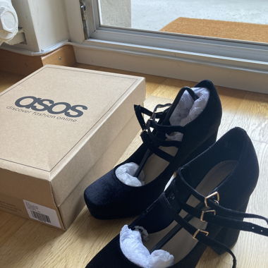 Scarpe con tacco 