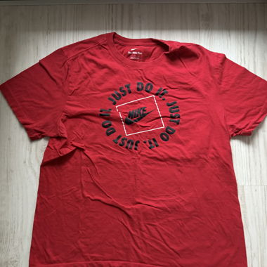 Nike T-Shirt, Red, Size L, Like New Condition