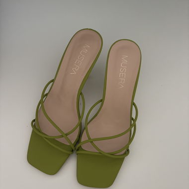 Grüne Mules MUSERA