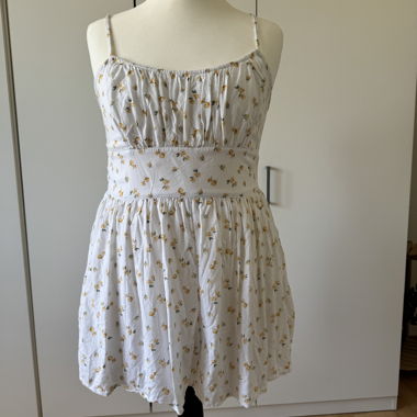 Tuta Bianca a Fiori Hollister