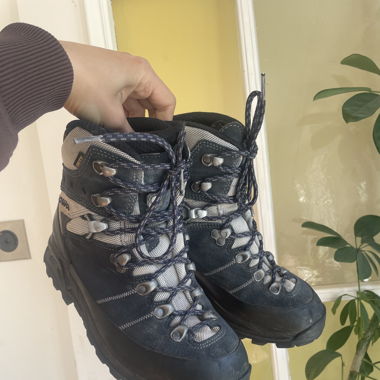 Wanderschuhe Lowa