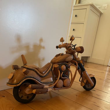Moto en bois 