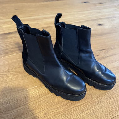 Hilde Market made in Italy Chelsea Boots Gr. 38 