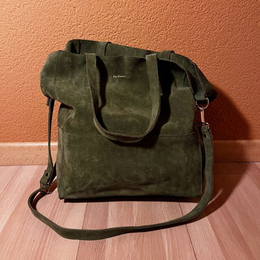 Borsa a secchiello in camoscio verde muschio