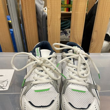 Sneaker